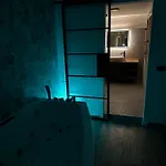 Salmace Luxury Jacuzzi Privato Bari