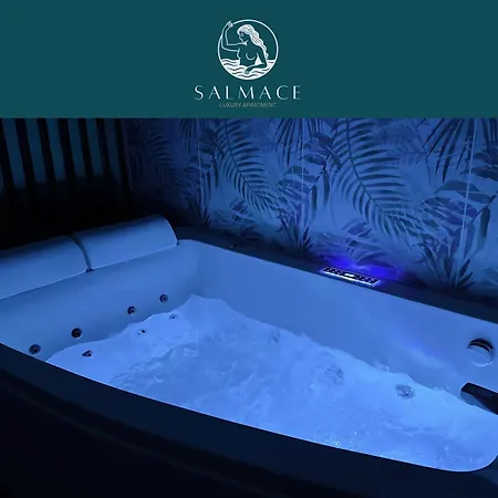 Semesterbostad Salmace Luxury Jacuzzi Privato